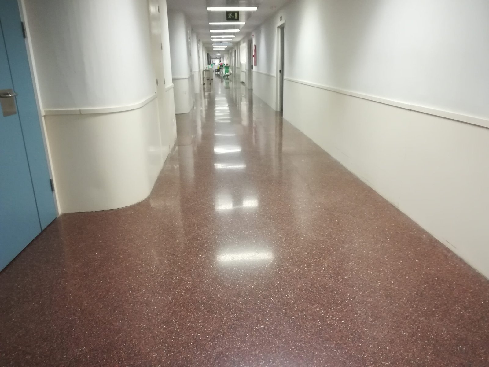 hall-corridor-hospital-medical-building-2026-03-25-22-50-49-utc-scaled.jpg